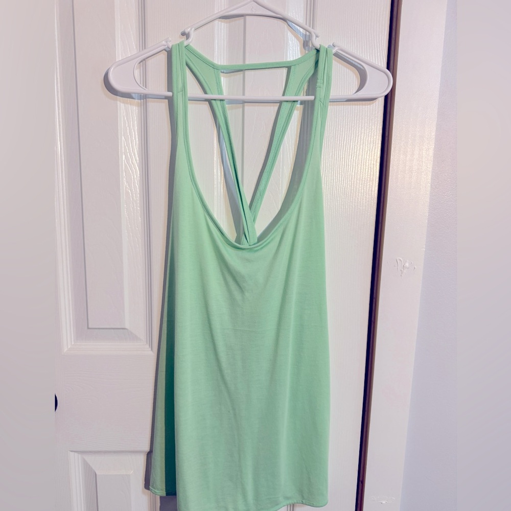 Zyia twist tank
